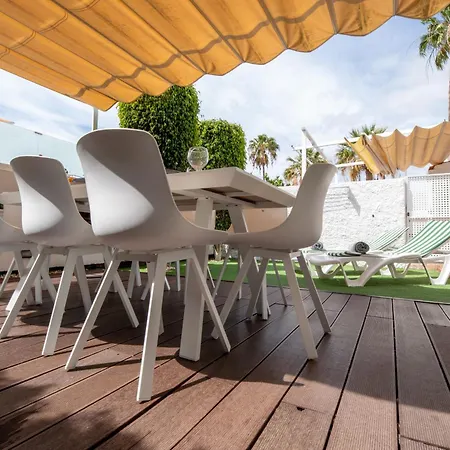 Island Village * 阿德耶