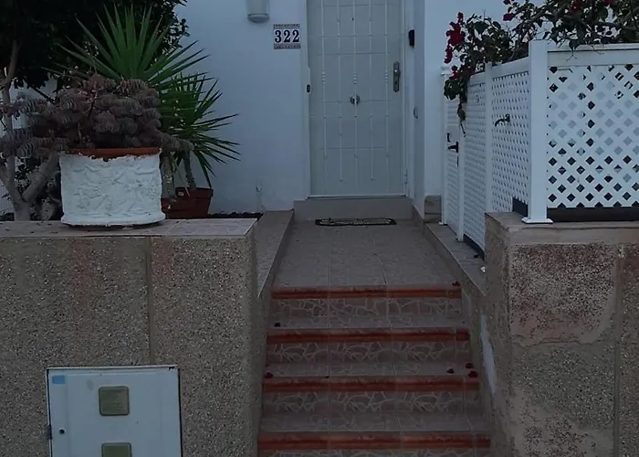 Hotel Island Village