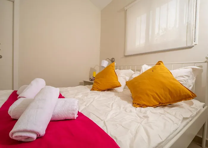 Hotel Island Village