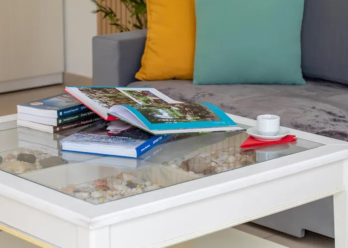 Hotel Island Village *